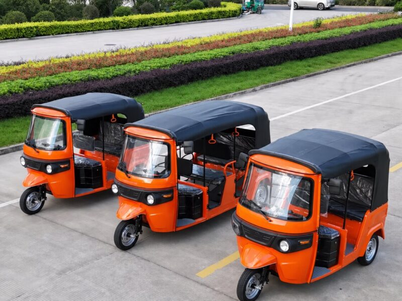 1500W 60V Electric Passenger Tricycle Open Body 4 Seat Three Wheel Vehicle 40km/h 50-70km Range