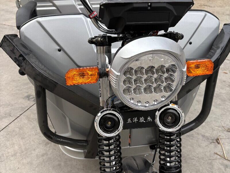 2025 Hot Selling 3 Wheel Motorcycle for Cargo 60v Electric Tricycle Trike for Adults Manufactured in China