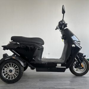 2026 Factory-Direct Factory Sales Adult Electric 3 Wheeled Scooters Motorcycle Electric Tricycles