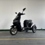 2026 Factory-Direct Factory Sales Adult Electric 3 Wheeled Scooters Motorcycle Electric Tricycles - image 3