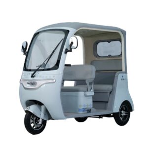 3000W 72V Electric Cargo Tricycle Air Conditioned Cabin Three Wheel Vehicle 400kg Payload