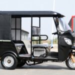 Comfortable Seats Closed Body 6 Passengers High Payload Fuel Powered Gasoline Tuk Tuk Petrol Three Wheeled Motorcycle - image 6