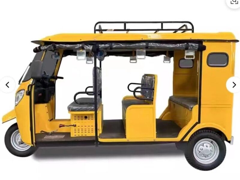 Export Electric Tricycle Three-row Seat Tuk-Tuk Open Body Electric Sightseeing Car with 400kg Payload and 30km/h Speed