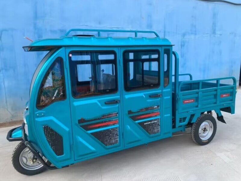 Factory Customized Electric Truck Household Adult Cargo Motorcycle Closed 4 Doors Spacious Electric Tricycles Agricultural Trike