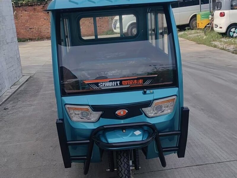 Factory Customized Electric Truck Household Adult Cargo Motorcycle Closed 4 Doors Spacious Electric Tricycles Agricultural Trike