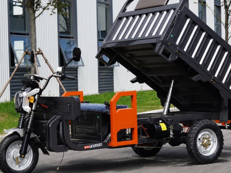 Factory Direct Three-Wheeled Electric Tricycles for Adults Open-Body with 400kg Payload Capacity Battery Not Included