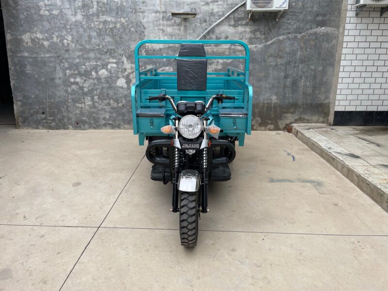 Made in China New High-speed Heavy-duty 200cc Open Cargo Tricycle Motorcycle Agricultural Use Gasoline Powered