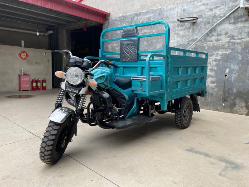 Made in China New High-speed Heavy-duty 200cc Open Cargo Tricycle Motorcycle Agricultural Use Gasoline Powered