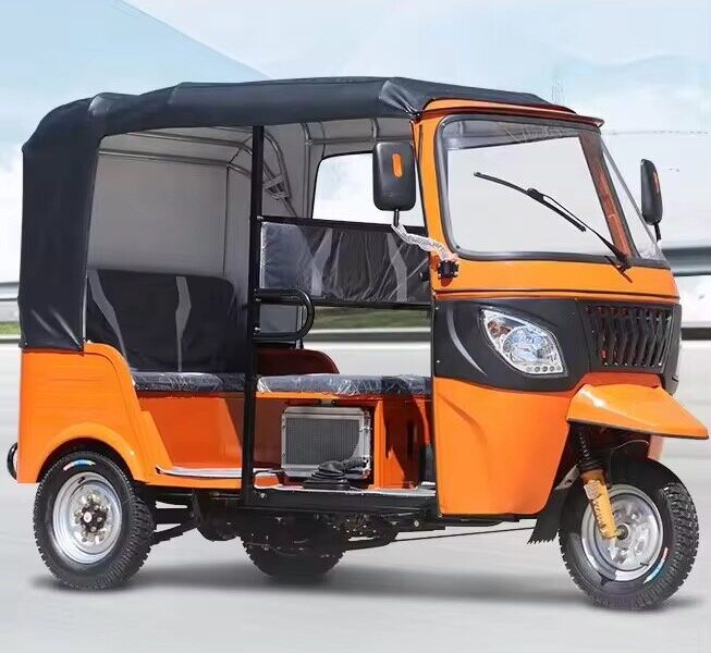 Passenger-Carrying Taxi Gasoline Powered Tricycle Tuk Tuk Taxi Petrol Motorcycle Gasoline Tricycles