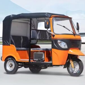 Passenger-Carrying Taxi Gasoline Powered Tricycle Tuk Tuk Taxi Petrol Motorcycle Gasoline Tricycles